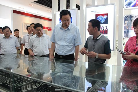 南京市委副書(shū)記、市長(zhǎng)藍(lán)紹敏（原泰州市委書(shū)記）前來(lái)視察